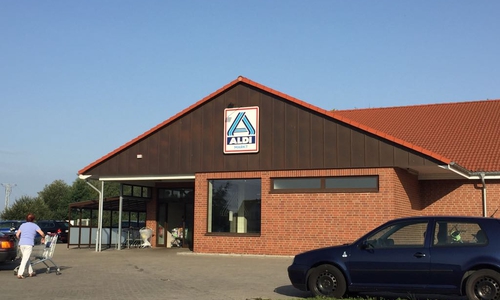 Die Mitarbeiter des ALDI-Markts in Semmenstedt sollen auf die benachbarten Standorten aufgeteilt werden. Foto: Anke Donner