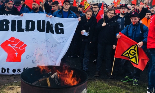 Der Bundestagsabgeordnete Victor Perli von den Linken demonstrierte auch. Foto: Büro Perli