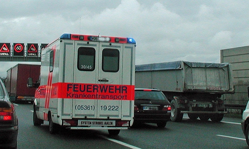 Die Rettungsgasse setzt sich durch. Foto: ADAC Ortsclub Helmstedt