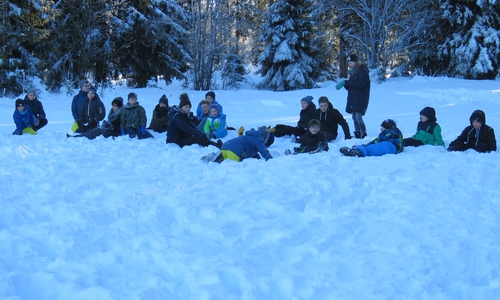 Die jungen Feuerwehrleute hatten sichtlich Spaß. Das Wetter spielte auch mit. Foto: Privat