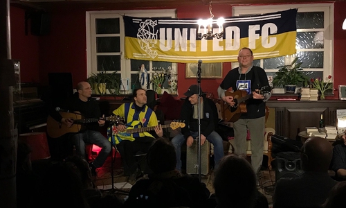 Die Braunschweig Pension gab spontan ein Konzert. Foto: United FC