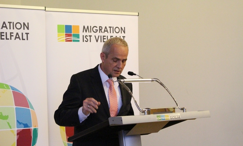 Die erste Flüchtlings- und Integrationskonferenz in der berufsbildenden Schule Bad Harzburgtatt sollte am Freitagnachmittag neue Impulse bringen. Landrat Thomas Brych benannte unter anderem Daten und Fakten. 