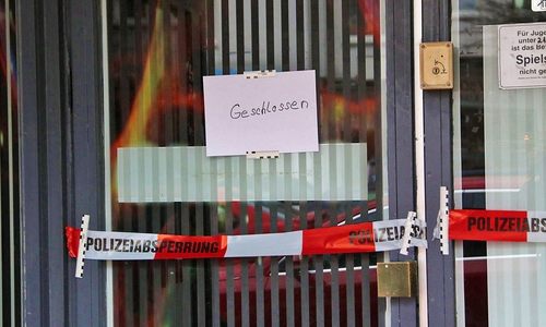 Die Spielhalle wurde bis auf weiteres von den Beamten geschlossen. Nun sind weitere Zeugenaussagen  notwendig. Foto: Rudolf Karliczek
