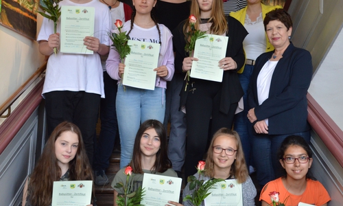 Die zertifizierten Babysitter mit v. li.: Claudia Bartels, Stefan Marken, Judith Greinke, Heidrun Ripke, Dana Raupach und Margit Richert. Foto: privat