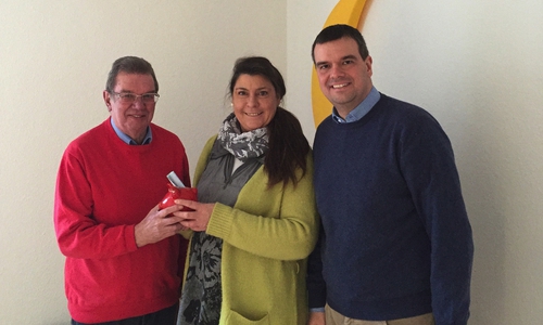 Saipa und Brennecke übergeben dem Netzwerk Mensch in Oker Spende die der SPD-Kreistagsmitglieder. Foto: Privat