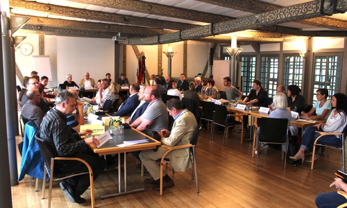 Im Mai 2017 fand erstmals eine gemeinsame Schulausschusssitzung von Stadt und Landkreis statt. Archivfoto: Alexander Dontscheff