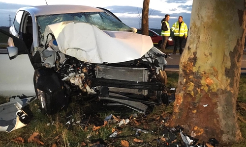 Ein schwerer Unfall zwischen Groß und Klein Gleidingen. Fotos: aktuell24/Kr