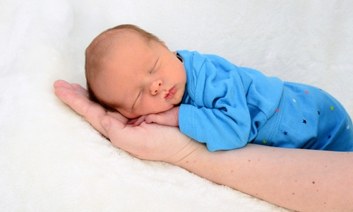 Willkommen, Theo Karl. Foto: babysmile24.de
