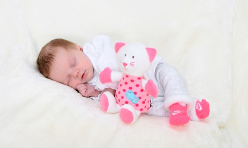 Willkkommen, Mia Maylin Witsch. Foto: babysmile24.de