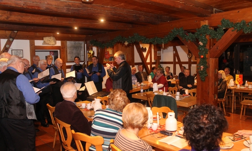 MGV Sickte bei der Gemeindeweihnachtsfeier in Apelnstedt. Foto: Pruvat