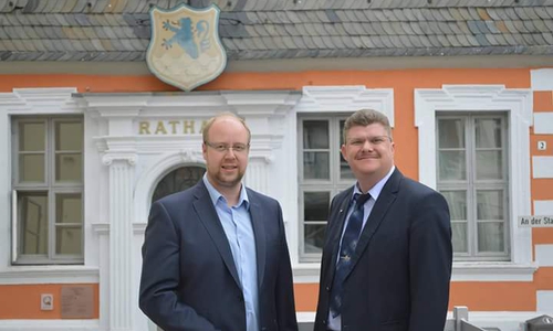 Jörn Domeier (l.), traf sich bei seinem Besuch in Königslutter mit Bürgermeister Alexander Hoppe Foto: SPD Helmstedt