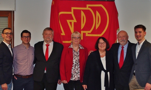 Der Vorstand des SPD-Ortsvereins Timmerlah/Geitelde/Stiddien, von links Beisitzer Martin Schipritt, 2. Vors. Burim Mehmeti, Vors. Manfred Dobberphul, Kassenwartin Susann Husung, Schriftführerin Bettina Wachendorf, Beisitzer Jochen Wanning, 2. Vors. Nils Welsch. Es fehlt Beisitzer Walter-Johannes Herrmann. Foto: SPD