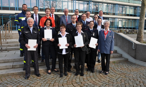 Kürzlich wurden die ersten Lebensretter-Karten in Wolfsburg verliehen. Foto: Stadt Wolfsburg