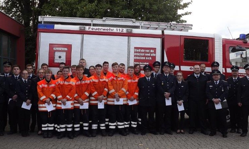 Gruppenfoto mit allen Beteiligten. Foto: Feuerwehren der SG Sickte