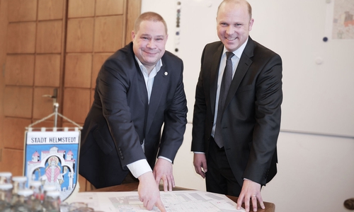Bürgermeister Wittich Schobert und Klaas Fechner (Edeka). Foto/Podcast: Alexander Panknin
