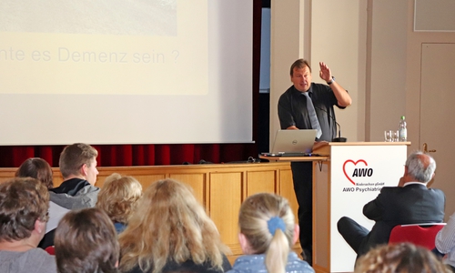 Dr. Peter Zahon, leitender Oberarzt in der Klinik für Gerontopsychiatrie im AWO Psychiatriezentrum