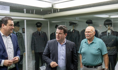 vlnr:  Tobias Heilmann, Hubertus Heil, Sigfried Weiß. Foto: Lukas Ratschko