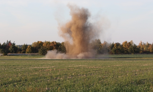 In Beddingen wurden Granaten gefunden und gesprengt. Fotos/Video: Rudi Karliczek 