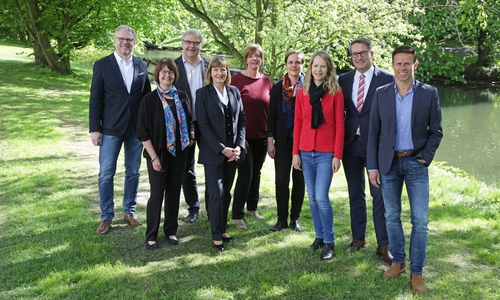 Von links: Björn Reckewell (Lessingstadt Wolfenbüttel), Angelika Daamen (Göttingen Tourismus e. V.), Frank Lücke (Hameln Marketing und Tourismus GmbH), Ute Lageschulte (Autostadt GmbH), Petra Sievers (9 Städte + 1/Hannover Marketing & Tourismus GmbH), Judith Peters (Lüneburg Marketing GmbH), Nina Bierwirth (Braunschweig Stadtmarketing GmbH), Gerold Leppa und Boris Böcker (Hildesheim Marketing GmbH). Es fehlen Hans Nolte (Hannover Marketing & Tourismus GmbH), Helena Galanakis (GOSLAR marketing gmbh), Klaus Lohmann (Celle Tourismus und Marketing GmbH) und Mathias Derlin (GOSLAR marketing gmbh). Foto: Braunschweig Stadtmarketing GmbH/Sascha Gramann