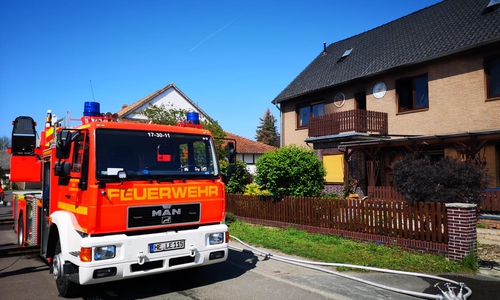 Die Feuerwehr war mit drei Löschzügen im Einsatz. Fotos: Aktuell 24