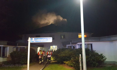 Der Sachschaden, der durch das Feuer entstanden ist, wird auf mehrere Zehntausend Euro geschätzt. Fotos: FF Sickte