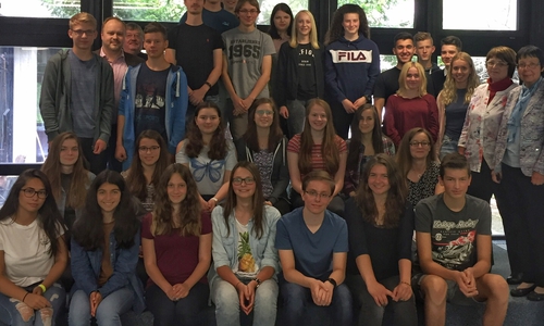Die Schüler wurden für ihr soziales Engagement geehrt. Foto: Verchow