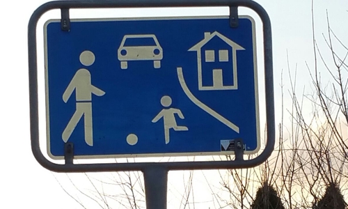 Die Ausweisung als Spielstraße wäre eine der möglichen Varianten. Symbolfoto: Eva Sorembik