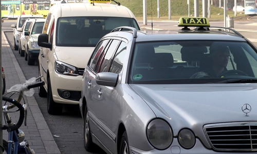 Taxifahrten könnten in Zukunft teurer werden. Symbolfoto: André Ehlers