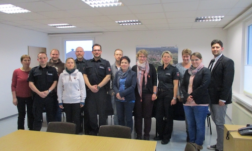 Die Schulvertreter und Paten trafen sich zum Austausch in der Polizeiinspektion Goslar. Foto: Polizei Goslar