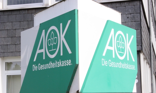 Die AOK bietet einen speziellen Pflegekurs über die Betreuung von Demenz-Kranken an. Foto: Archiv