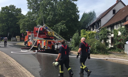 Die Feuerwehr hatte den Brand schnell unter Kontrolle. Fotos und Video: aktuell24/BM, DC