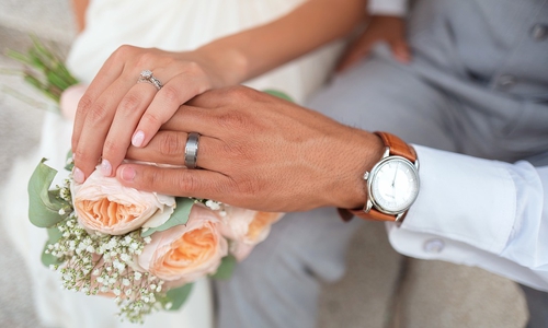 Wir gratulieren zur Goldenen Hochzeit. Symbolbild: pixabay