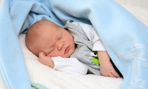 Willkommen, Tom. Foto: babysmile24.de
