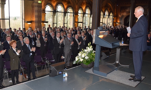 Kay Nehm wird beim diesjährigen Verkehrsgerichtstag als Präsident abgelöst. Bei der Eröffnung des 56. VGT 2018 in der Kaiserpfalz erhält er stehende Ovationen. Foto: Stadt Goslar