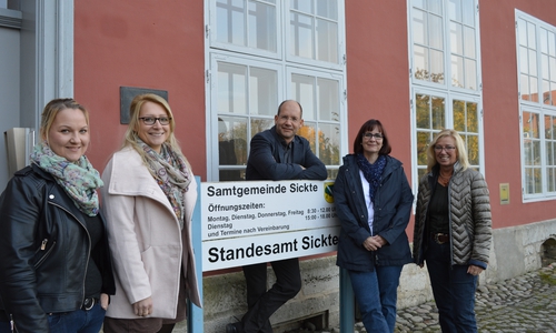 Im Bild v. l.: Mareikje Unruh, Dana Raupach, Michael Waßmann, Andrea Martin, Petra Eickmann-Riedel. Foto: Richert