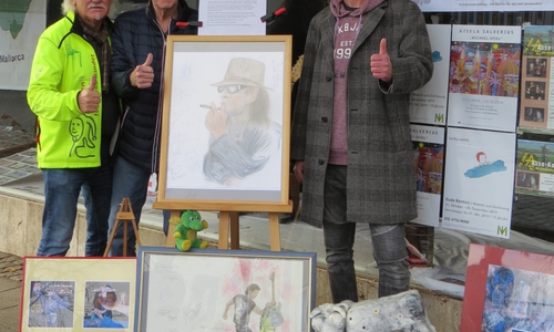Rüdiger Franz präsentierte seine Kunst.

Foto: Manfred Kramer