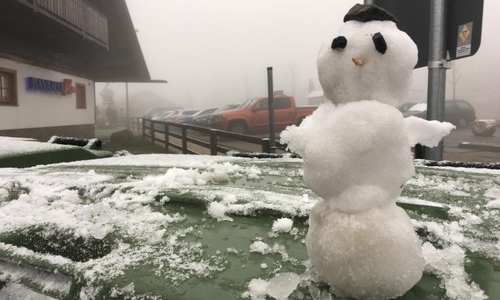 Der erste Schneemann des Winters. Foto und Video: aktuell24/BM