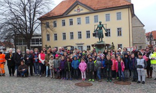 Die kleinen gingen mit gutem Beispiel voraus. Foto: Stadt Schöningen