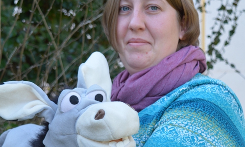 Annika Schulze mit Eseldame Suleika. Foto: Kirchenkreis Peine