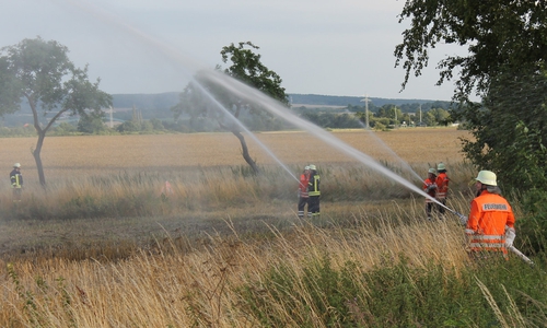 Durch Pendelverkehr wird für Wassernachschub gesorgt. Foto: Privat