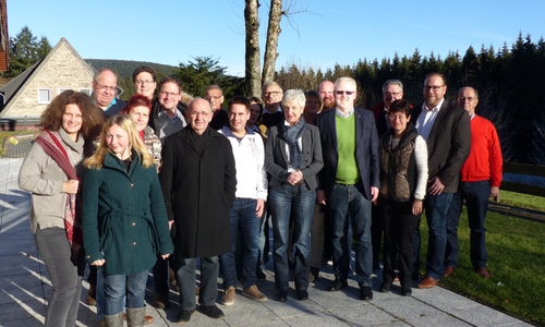 Die SPD-Kreistagsfraktion ist erfreut über die Bewilligung der IGS Schöppenstedt: Hier mit der Landrätin Christian Steinbrügge während der diesjährigen Klausurtagung im Oberharz. Foto: SPD