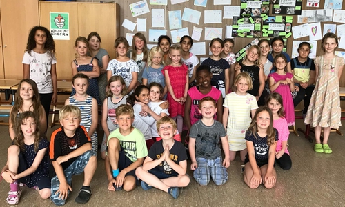 Die Börßumer Grundschüler arbeiten in drei AGs am gemeinsamen Dornröschen-Projekt. Foto: DRK