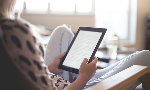Wer den Umgang mit dem E-Reader lernen möchte, hat im Januar in der Stadtbücherei zwei Gelegenheiten. Symbolfoto: pixabay