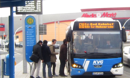 Nutzer des Nahverkehrs dürfen sich auf ein erweitertes Angebot freuen.Archivfoto: KVG