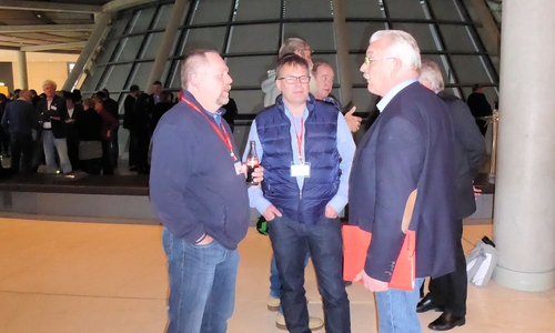 Detlef Martin, Polizeiinspektion Northeim/OHA, Personalratsvorsitzender, MdB Wilhelm Priesmeier und Thomas Grube, Landkreis Northeim, Stellvertretender Personalratsvorsitzender. Foto: SPD