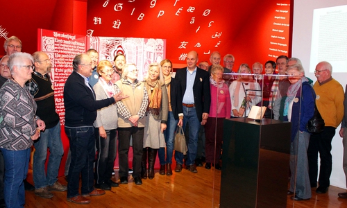  Der Schöppenstedter Herbert Hass führte eine Gruppe durch die neue Sonderausstellung