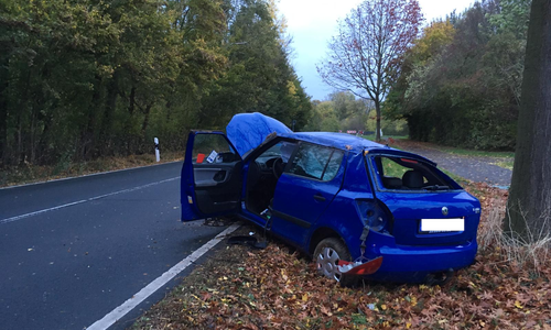 Auf der Humboldtallee kam es am Morgen zu einem Unfall. Fotos: Janosch Lübke