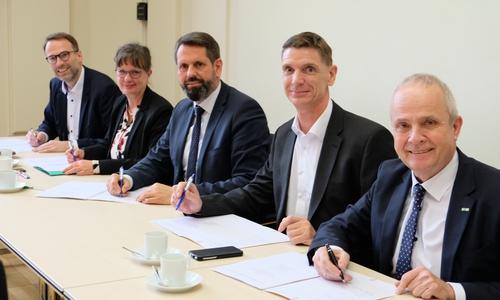 Mit dem nun unterschriebenen Vertrag soll der Weg - und die Finanzen - für ganz konkrete Projekte für den Schutz vor Hochwasser angegangen werden. Foto: Landkreis Goslar