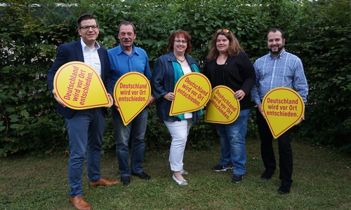 Die FDP-Spitzenkandidaten (von links): MdL Björn Försterling, Thomas Fach,  Bettina Otte-Kotulla, Sina Ciesielski und Tim-Oliver Franzke. Foto: FDP