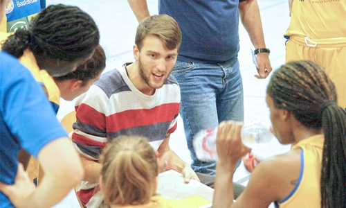 Gibt in Zukunft nicht mehr die Richtung vor: Ex-Wolfpack-Coach Pierre Hohn. Foto: Maschauer
